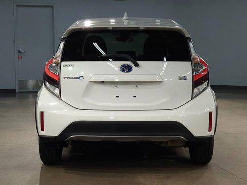 2018 Toyota Prius c Four