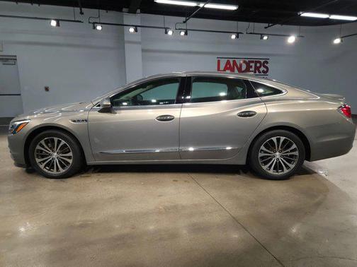 2017 Buick LaCrosse Essence