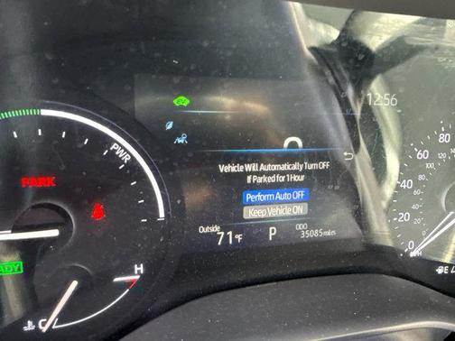 2025 Toyota Sienna LE