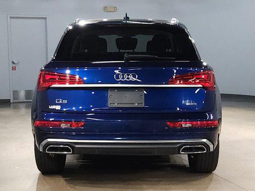 2022 Audi Q5 45 S line Premium Plus