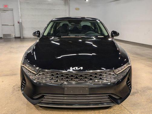 Ebony Black 2022 Kia K5 LXS