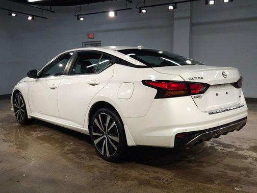 2022 Nissan Altima SR Intelligent AWD