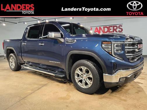 Pacific Blue Metallic 2022 GMC Sierra 1500 SLT