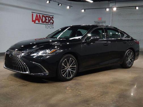 2023 Lexus ES 350 Base