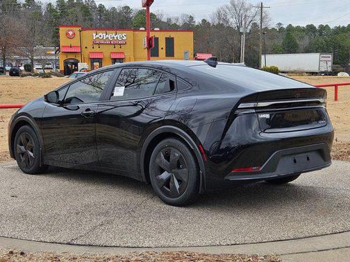 2026 Toyota Prius Plug-In Hybrid SE