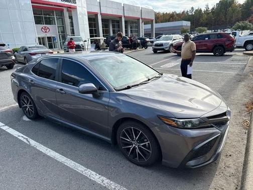 2021 Toyota Camry SE