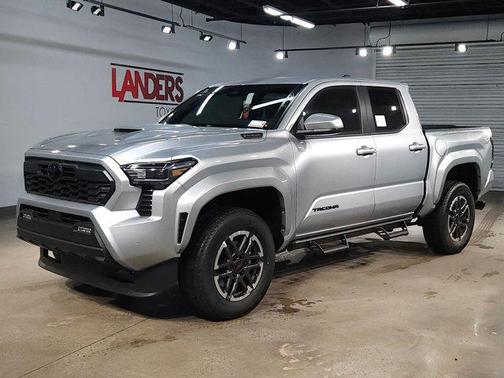 2026 Toyota Tacoma Hybrid TRD Sport