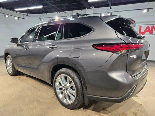 2023 Toyota Highlander Hybrid Limited