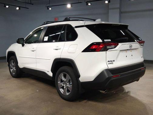 2025 Toyota RAV4 Hybrid LE