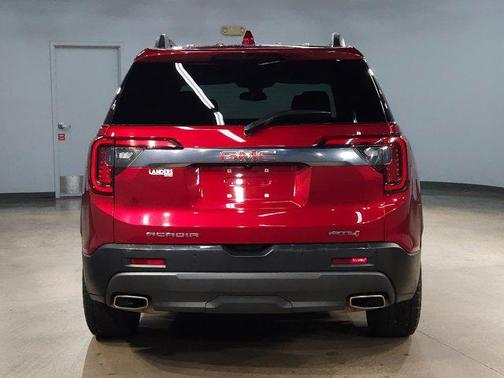 2023 GMC Acadia AWD AT4