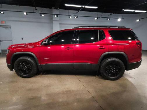 2023 GMC Acadia AWD AT4