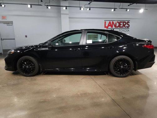 Midnight Black Metallic 2026 Toyota Camry SE