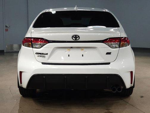 Ice Cap 2025 Toyota Corolla SE