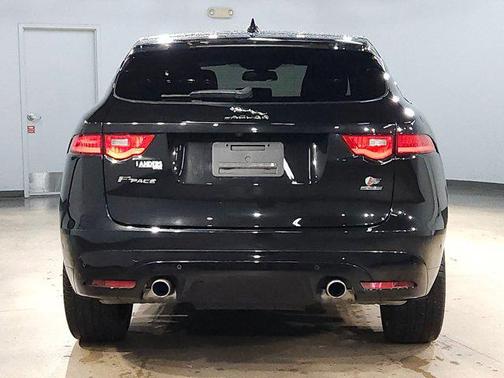 2017 Jaguar F-PACE S