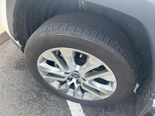 Wind Chill Pearl 2025 Toyota RAV4 Limited