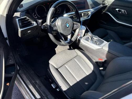 2020 BMW 330 i xDrive