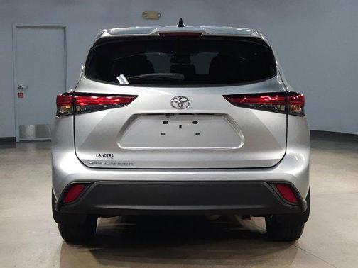2022 Toyota Highlander L