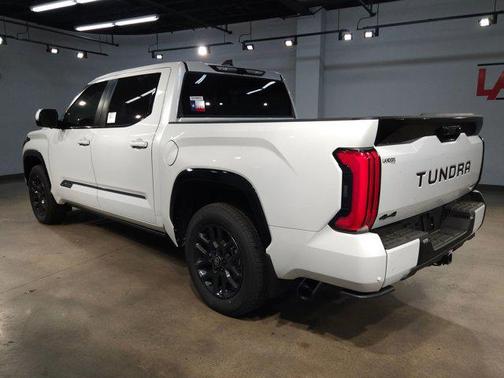 2025 Toyota Tundra Hybrid Platinum