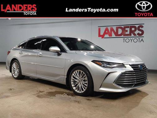 2022 Toyota Avalon Hybrid Limited