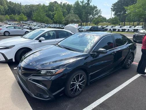 Midnight Black Metallic 2023 Toyota Camry SE