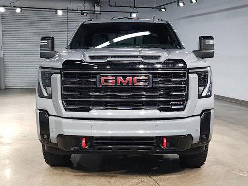 2025 GMC Sierra 2500 AT4
