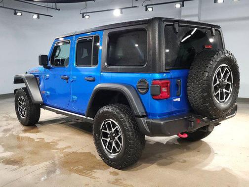 Hydro Blue Pearlcoat 2024 Jeep Wrangler Rubicon
