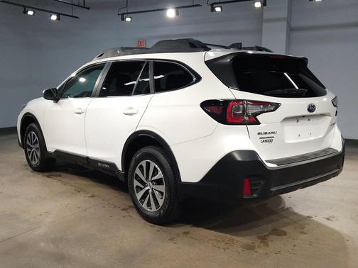 Crystal White Pearl 2020 Subaru Outback Premium