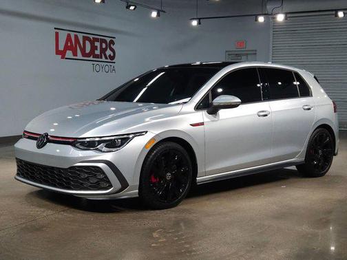 2023 Volkswagen Golf GTI 2.0T SE DSG