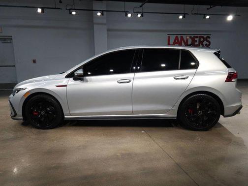 2023 Volkswagen Golf GTI 2.0T SE DSG