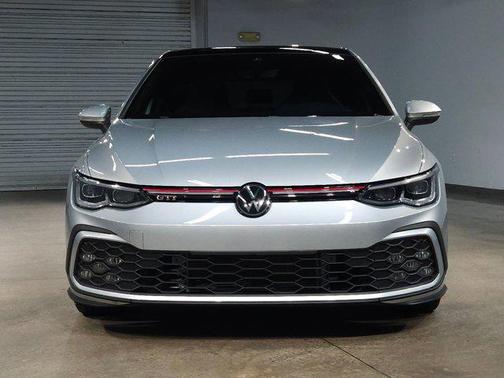 2023 Volkswagen Golf GTI 2.0T SE DSG