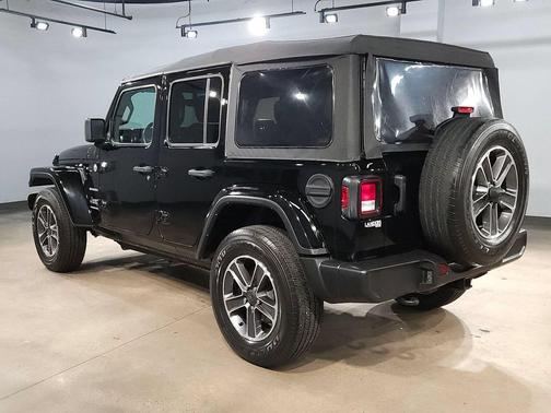 Black Clearcoat 2023 Jeep Wrangler 4-Door Sahara 4x4