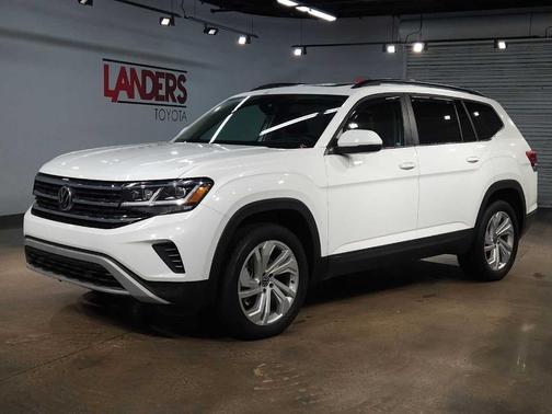 2022 Volkswagen Atlas 3.6L SE w/Technology