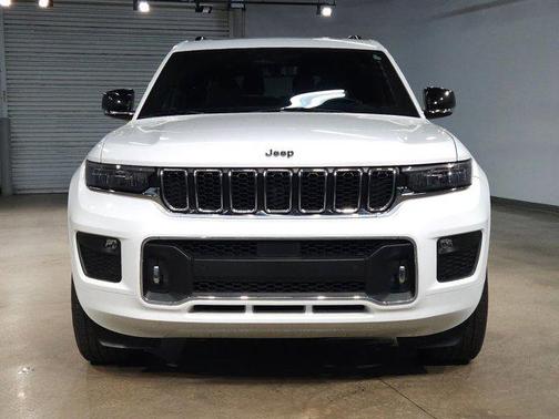 Bright White Clearcoat 2021 Jeep Grand Cherokee L Overland