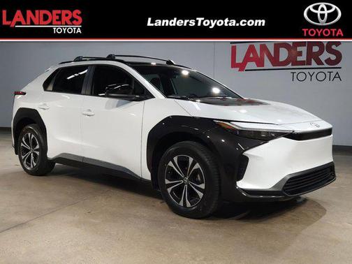 2025 Toyota bZ4X XLE