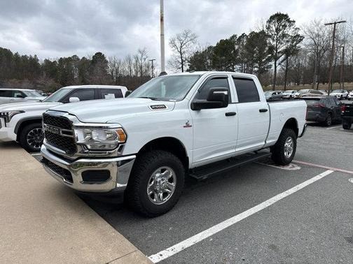 2024 RAM 2500 Tradesman Crew Cab 4x4 6'4' Box