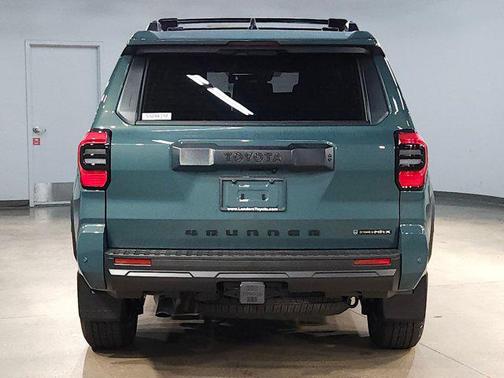 2025 Toyota 4Runner TRD Off Road