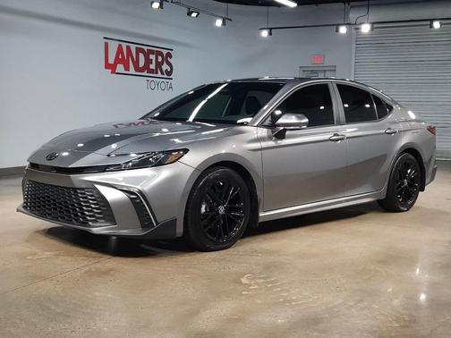 Heavy Metal 2025 Toyota Camry SE