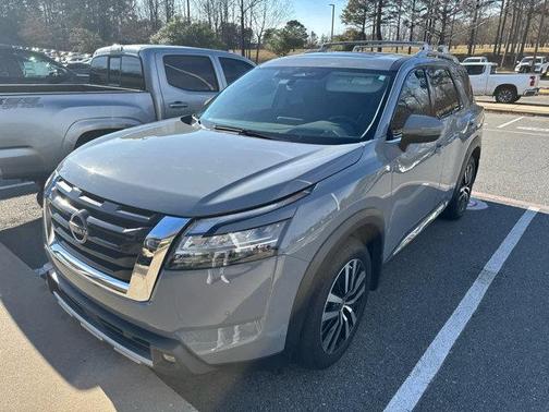 2023 Nissan Pathfinder Platinum 4WD