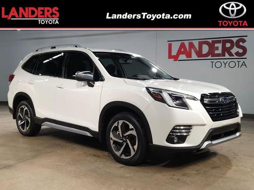 Crystal White Pearl 2023 Subaru Forester Touring