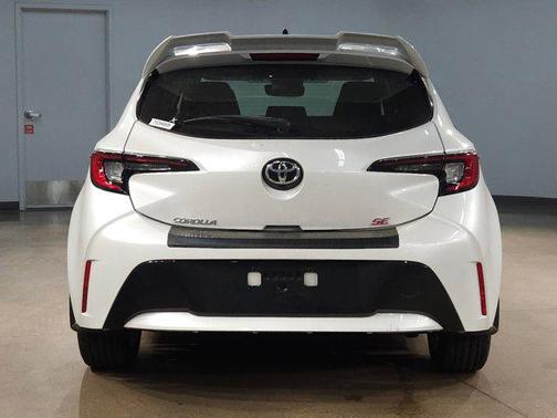 Wind Chill Pearl 2026 Toyota Corolla SE