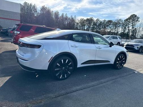 2024 Toyota Crown Platinum