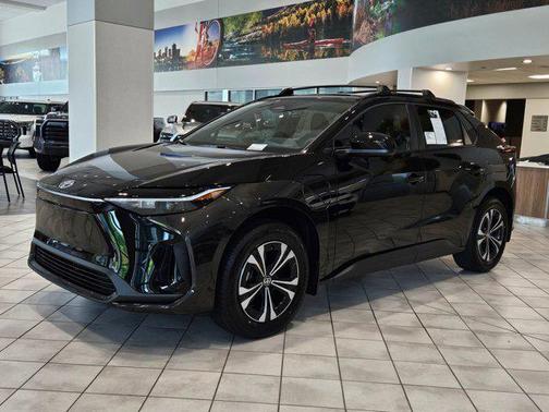 2025 Toyota bZ4X XLE