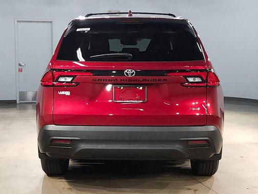 Ruby Flare Pearl 2026 Toyota Grand Highlander XLE