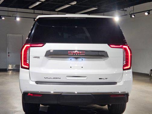 2021 GMC Yukon SLT