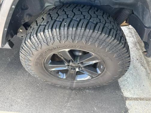Black Clearcoat 2022 Jeep Wrangler Unlimited Sahara