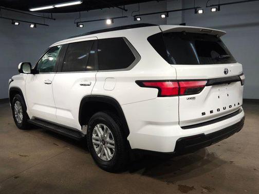 2025 Toyota Sequoia SR5