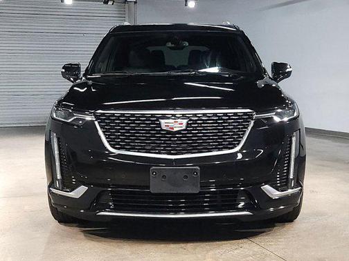 2025 Cadillac XT6 Premium Luxury FWD