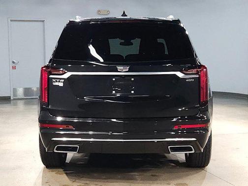 2025 Cadillac XT6 Premium Luxury FWD