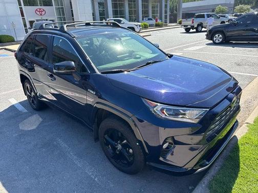 2021 Toyota RAV4 Hybrid SE