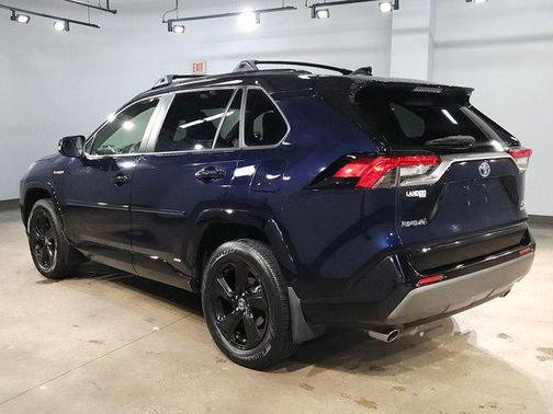 2021 Toyota RAV4 Hybrid SE